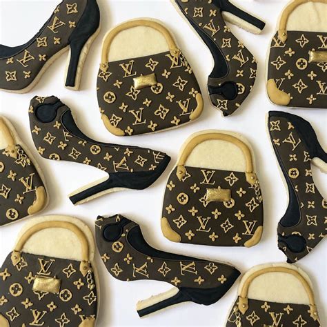 louis vuitton cookie bag price.